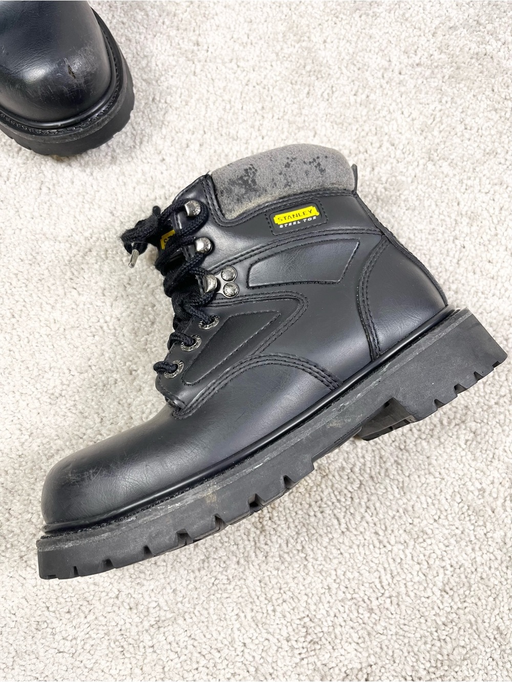 Stanley Steel Toe Work Boots Ankle Size 4.5 Oil Resistant Working Man Black